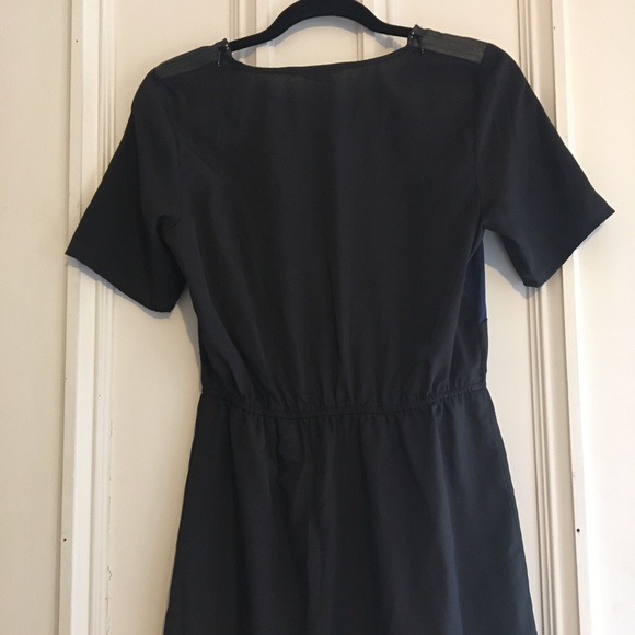 BCBGENERATION Black/Navy Mini Dress Zipper Detail - Picture 5 of 6